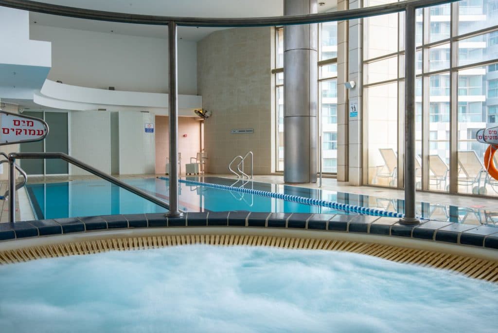Sauna & Jacuzzi